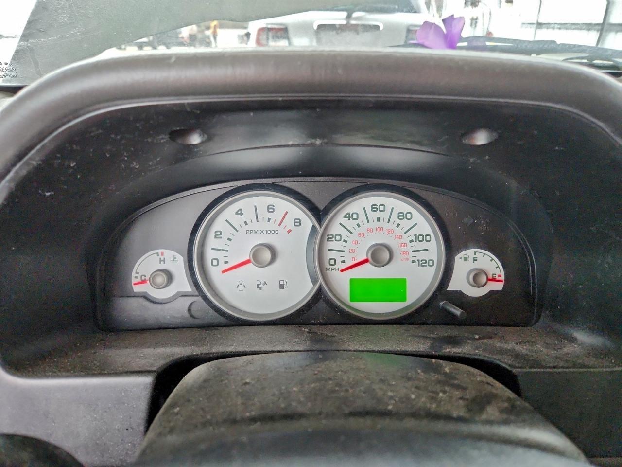 2005 FORD ESCAPE