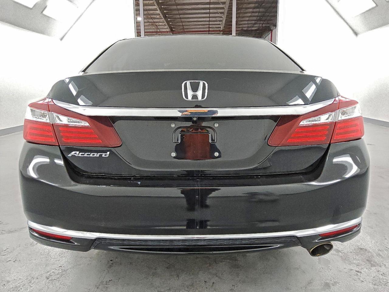 2017 HONDA ACCORD