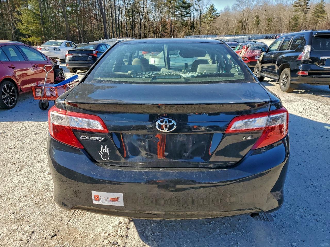 2014 TOYOTA CAMRY