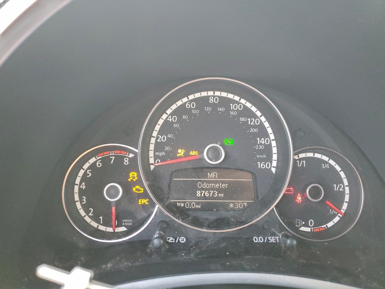 2016 VOLKSWAGEN Beetle