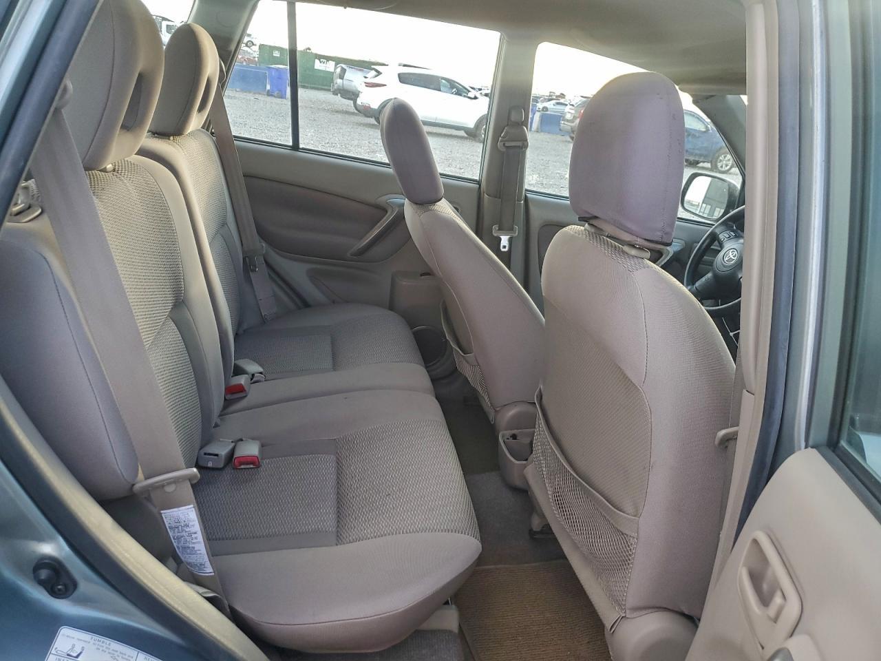 2004 TOYOTA RAV4