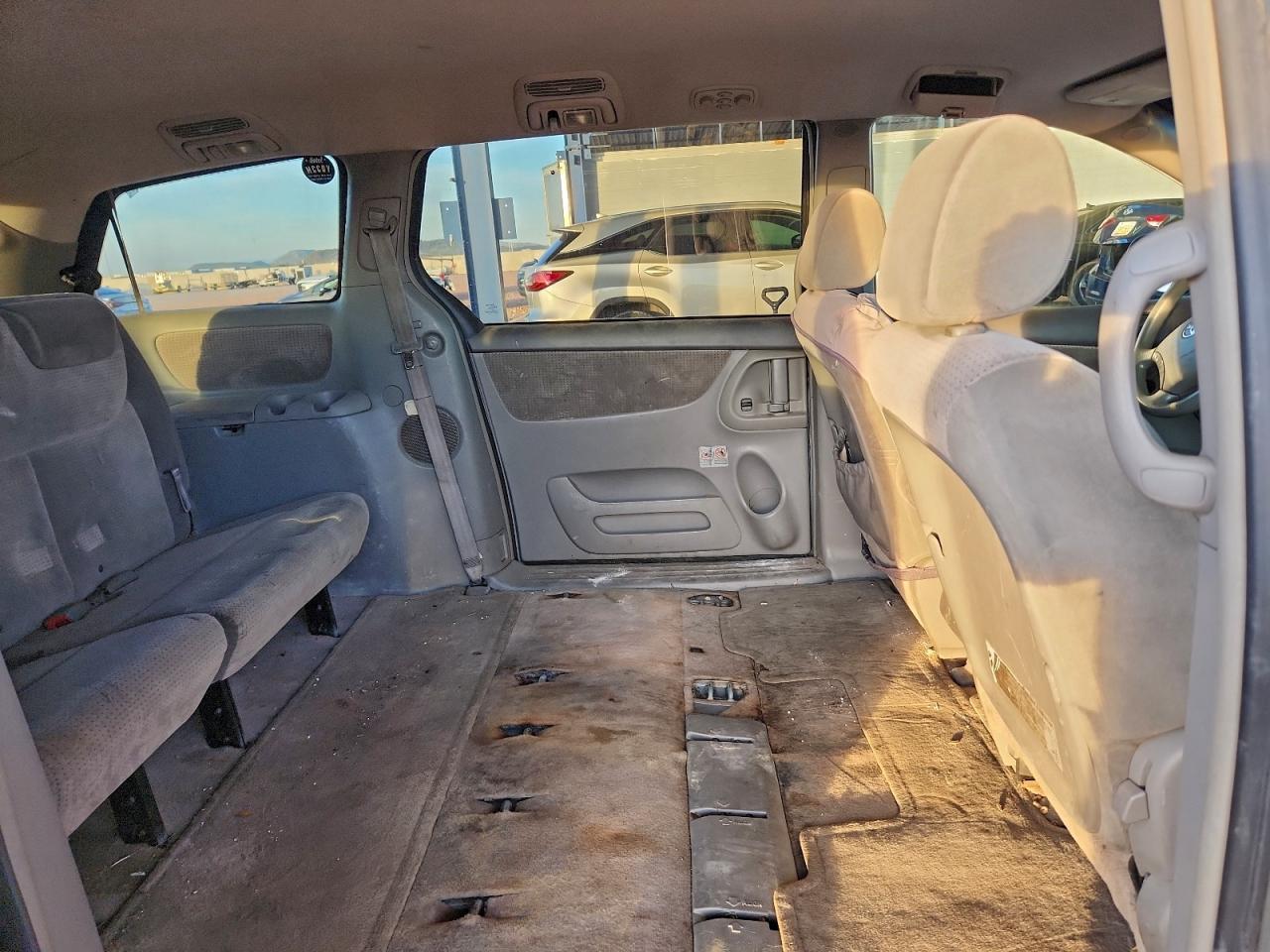 2007 TOYOTA SIENNA