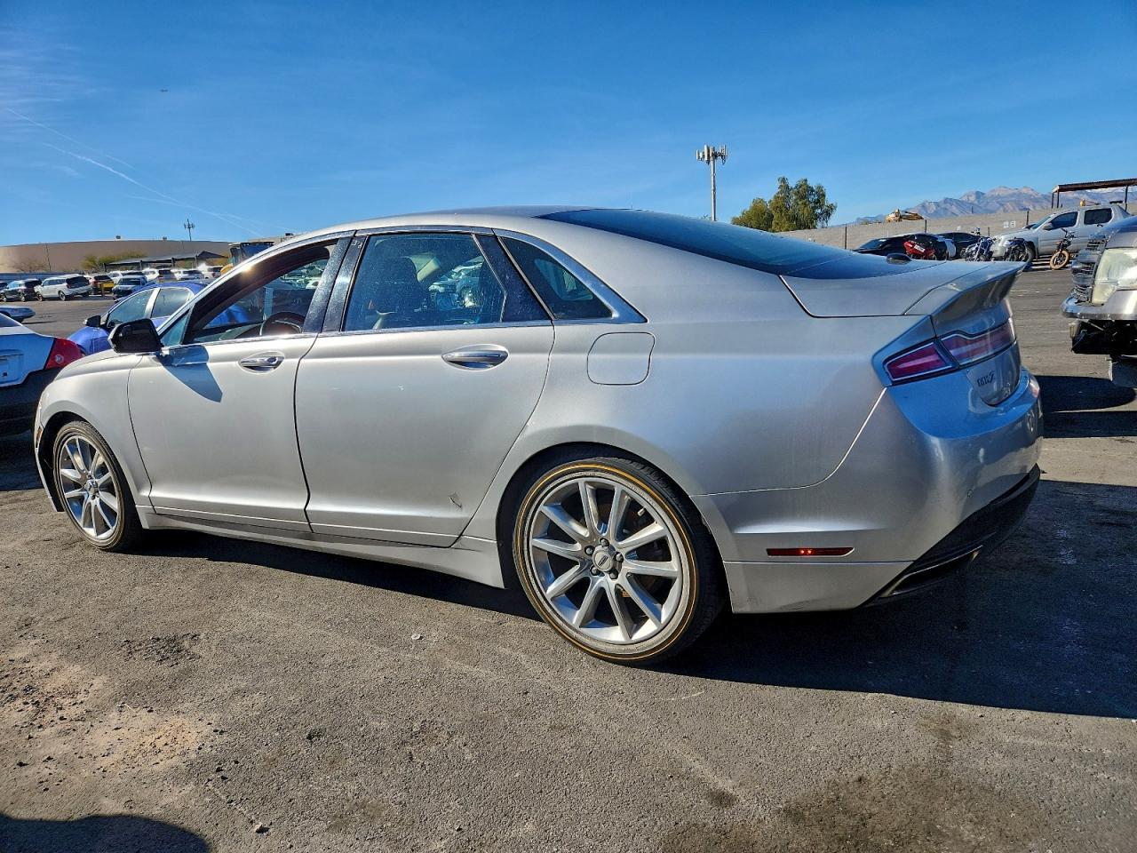 2016 LINCOLN MKZ