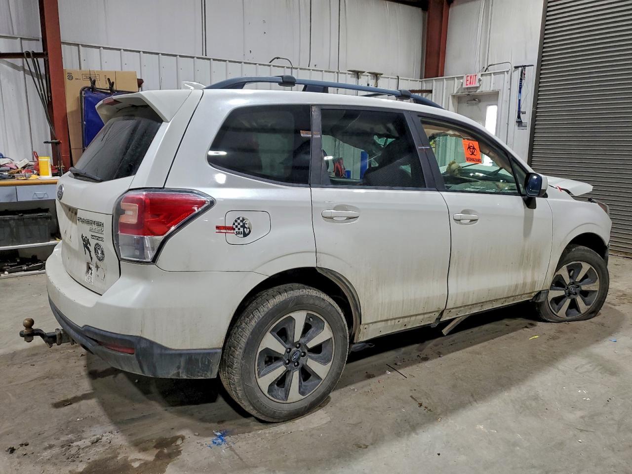 2017 SUBARU FORESTER