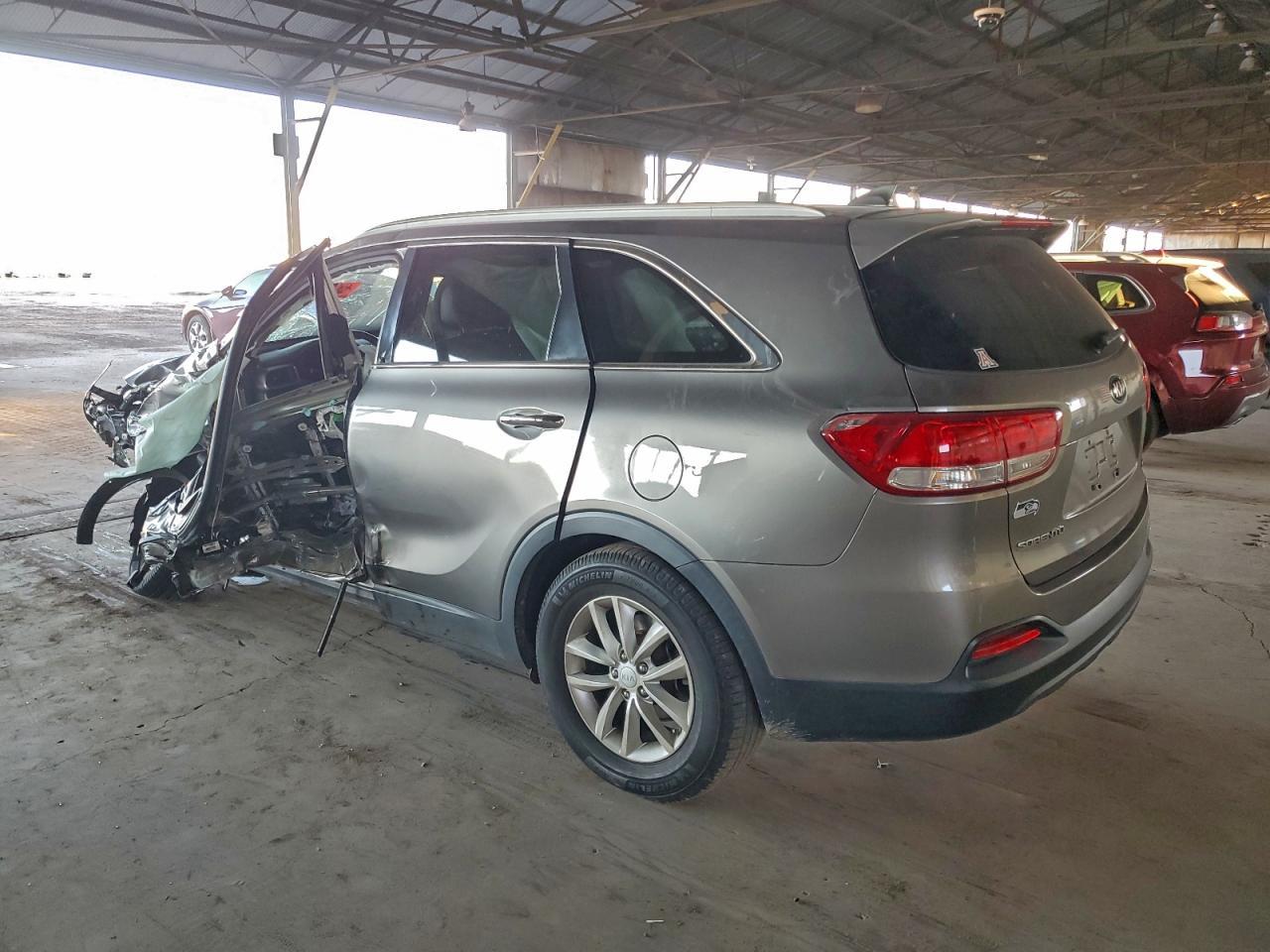 2016 KIA SORENTO