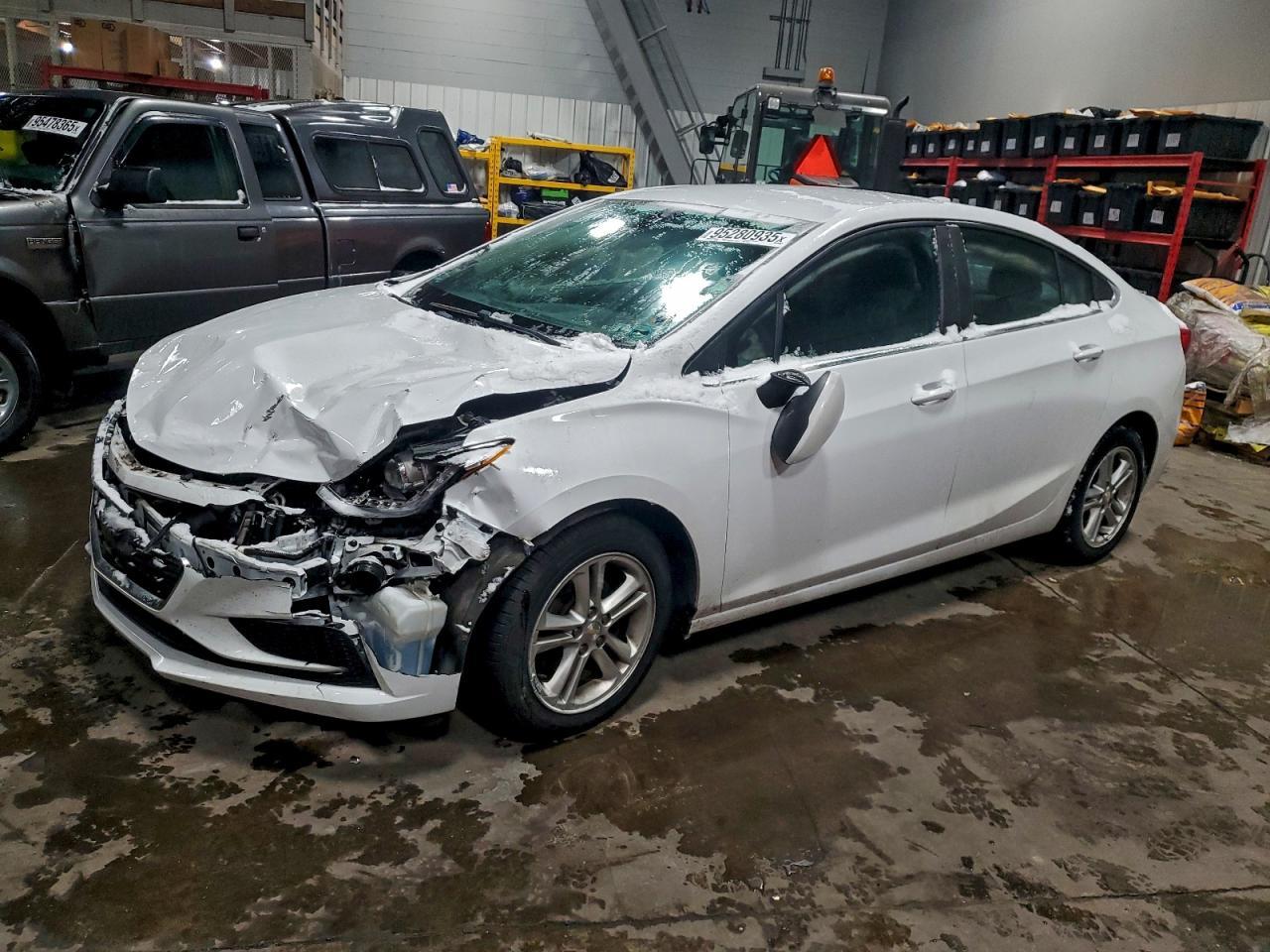 2016 CHEVROLET CRUZE