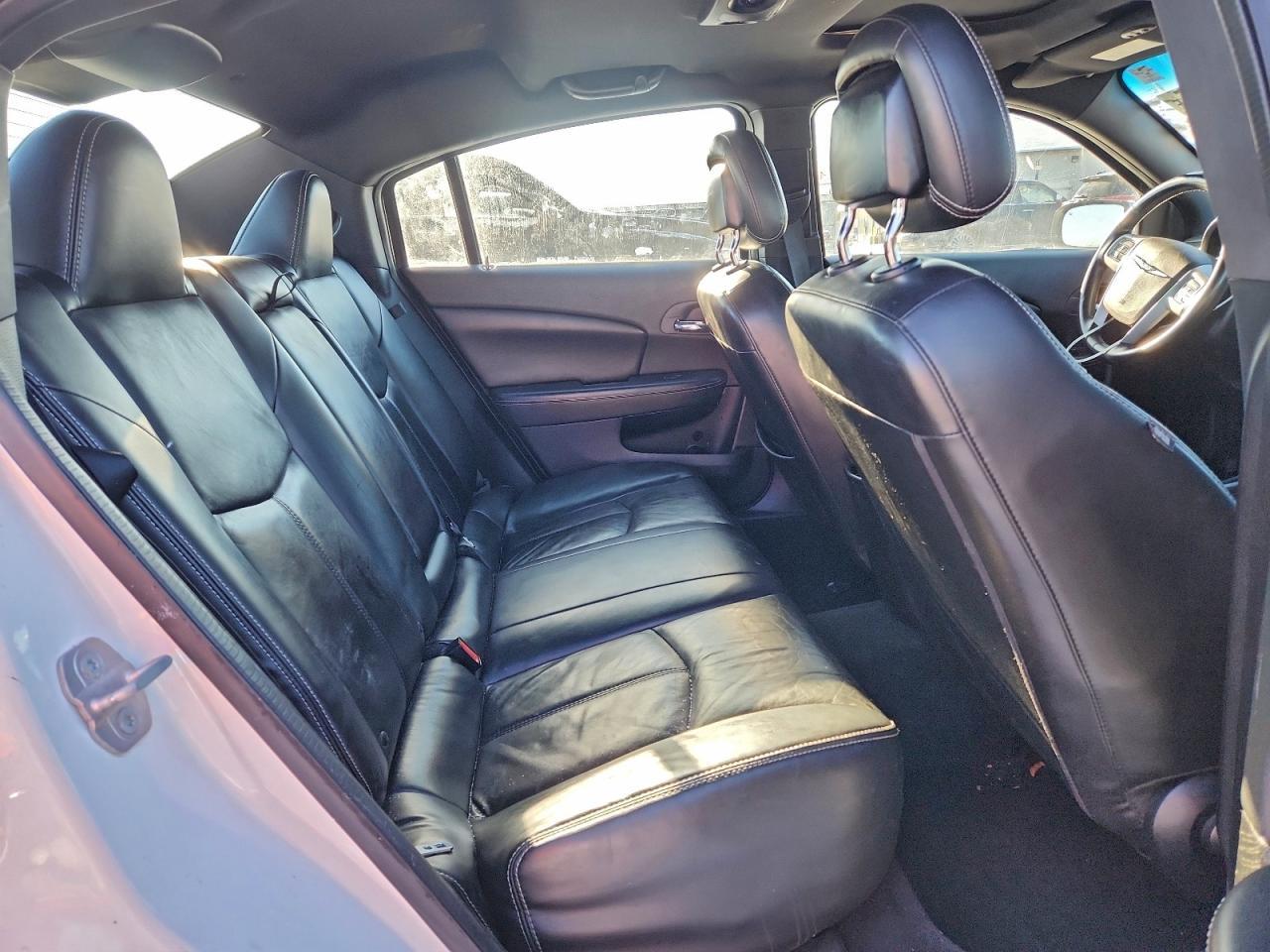 2013 CHRYSLER 200