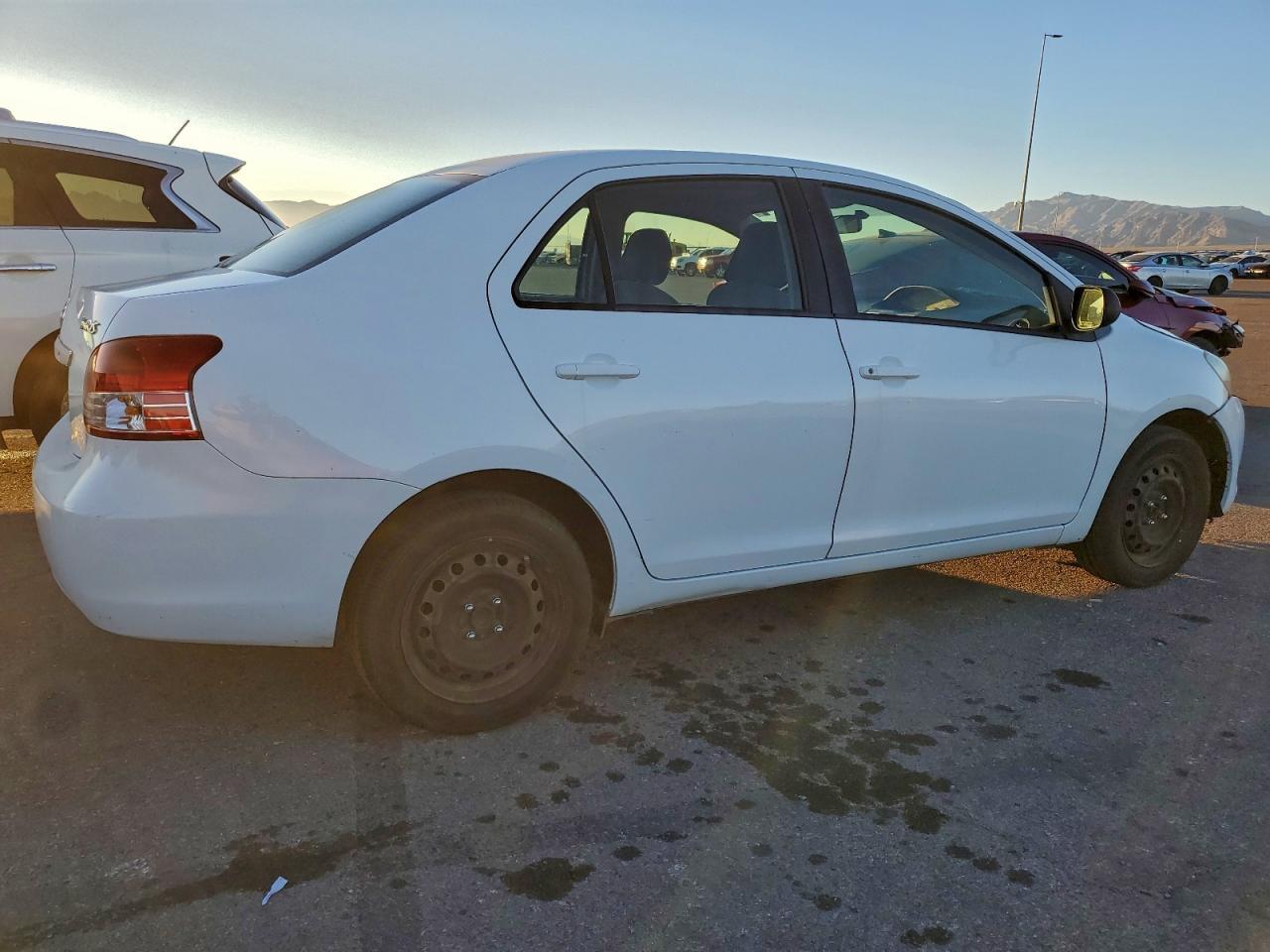 2012 TOYOTA YARIS