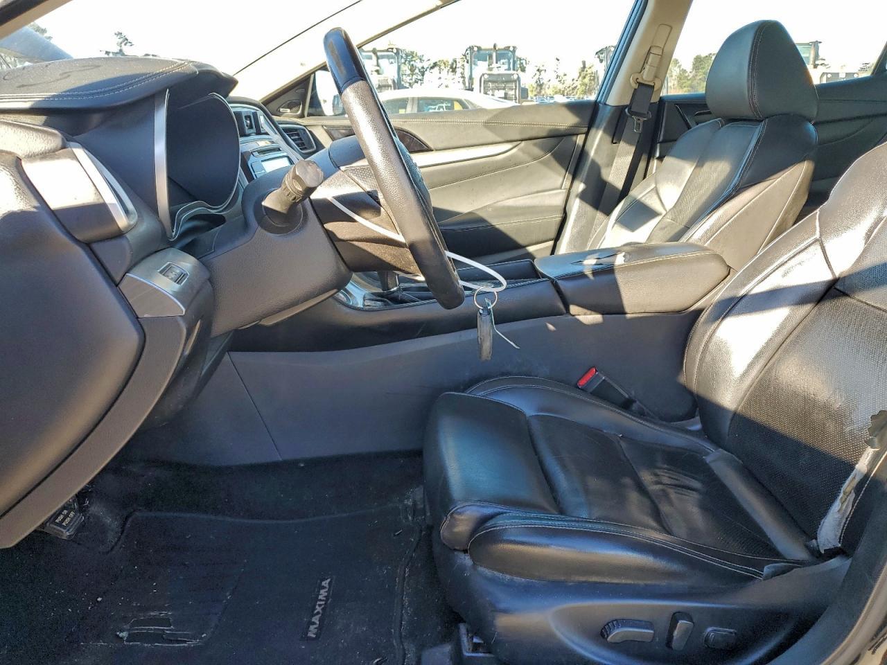 2018 NISSAN Maxima