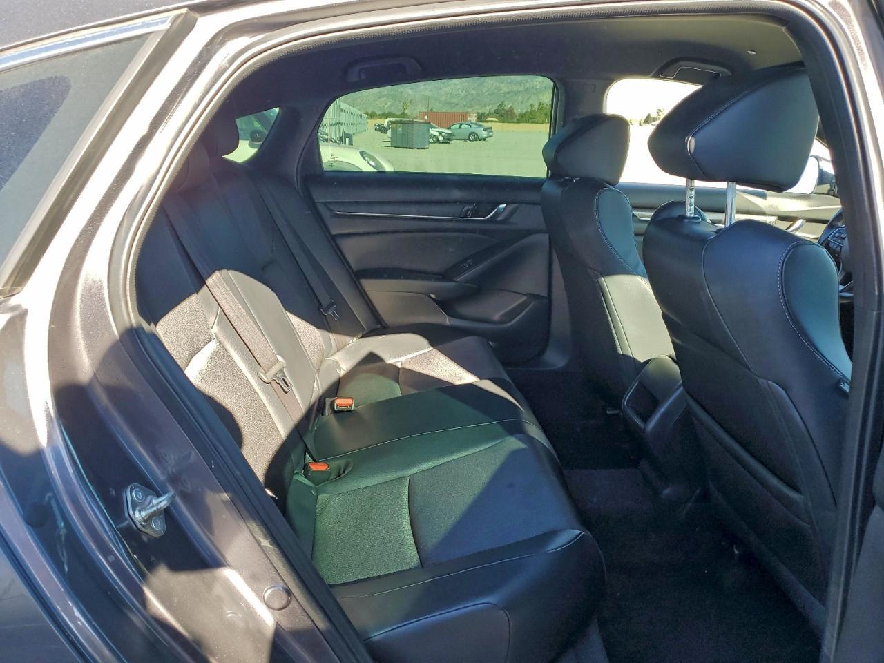2018 HONDA ACCORD