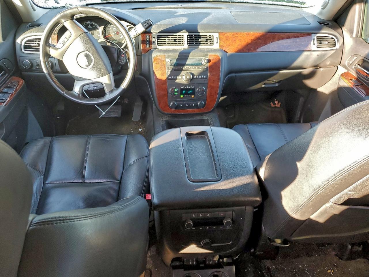 2012 CHEVROLET Suburban