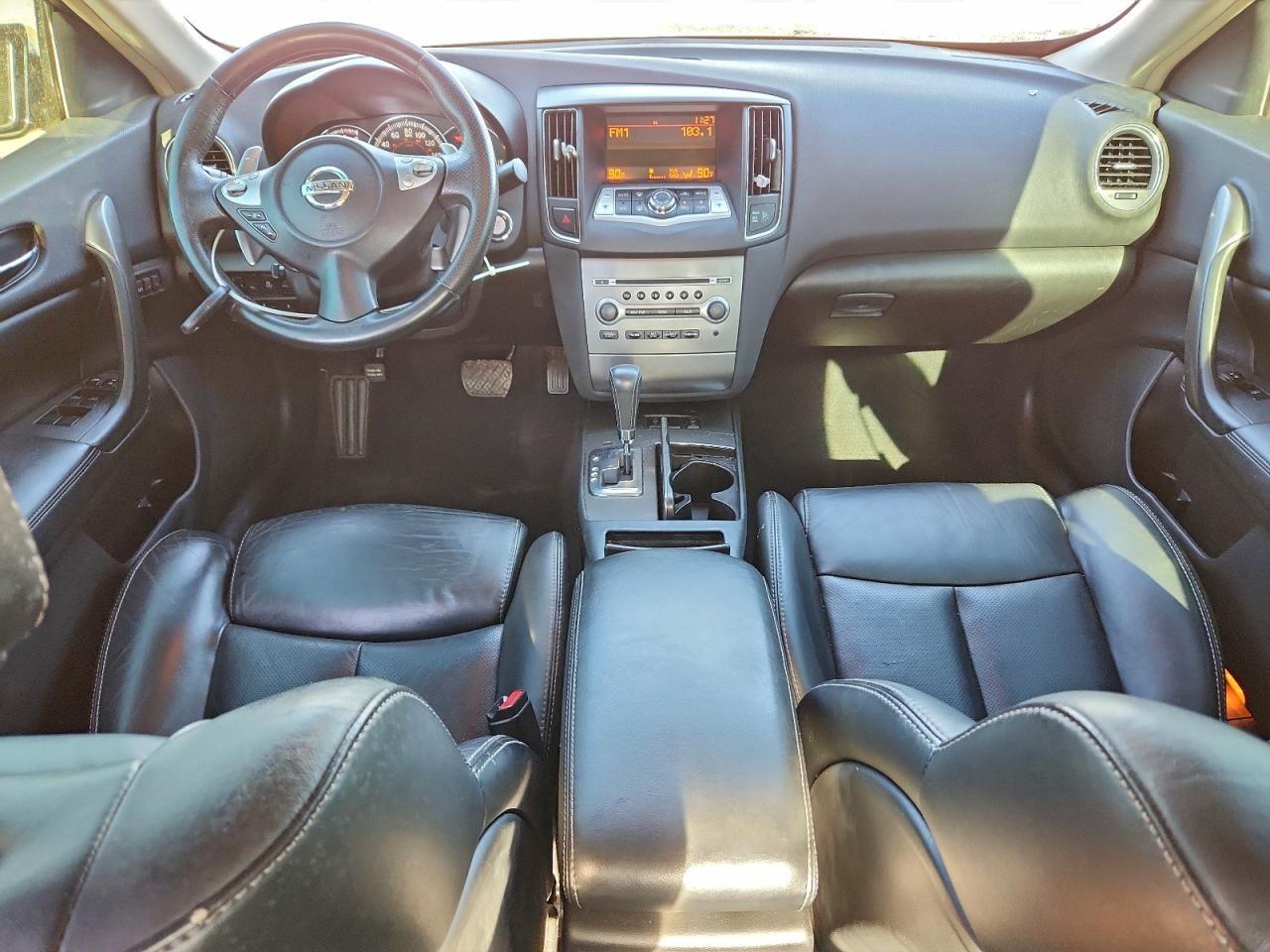 2012 NISSAN Maxima