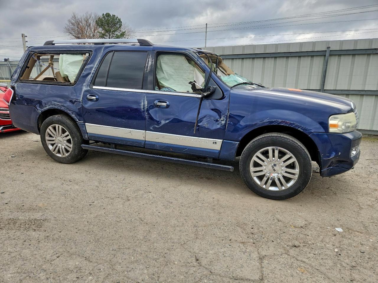 2010 LINCOLN Navigator