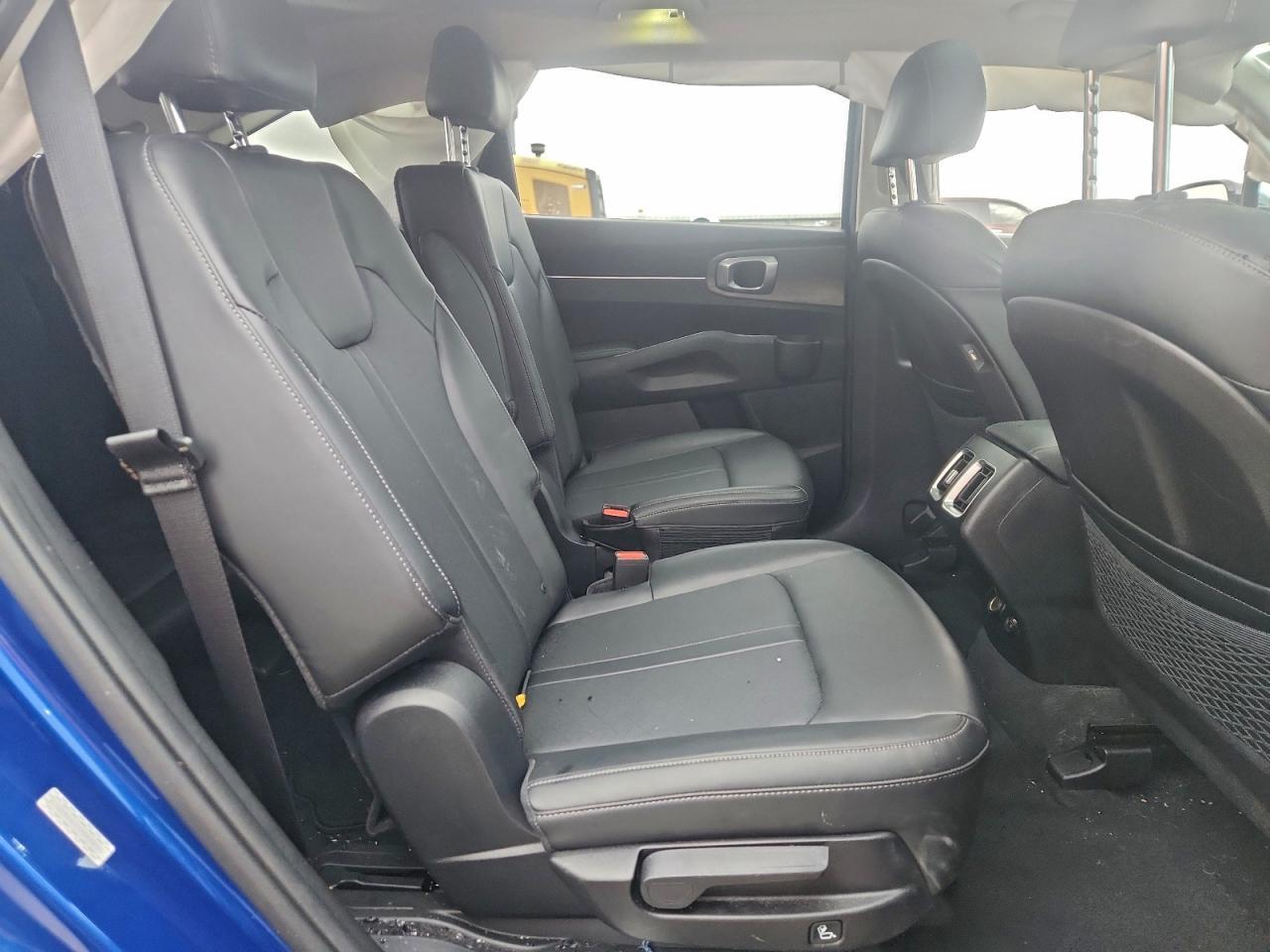 2022 KIA SORENTO