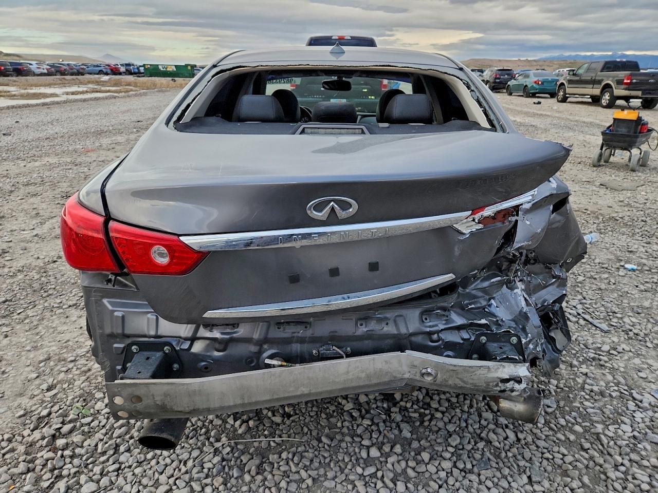 2017 INFINITI Q50