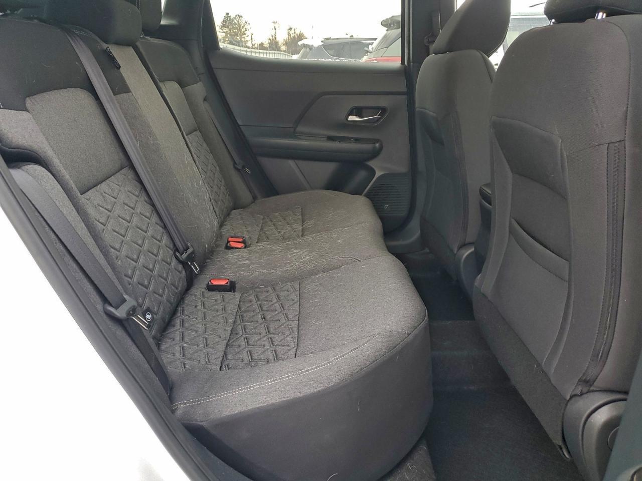 2025 NISSAN KICKS