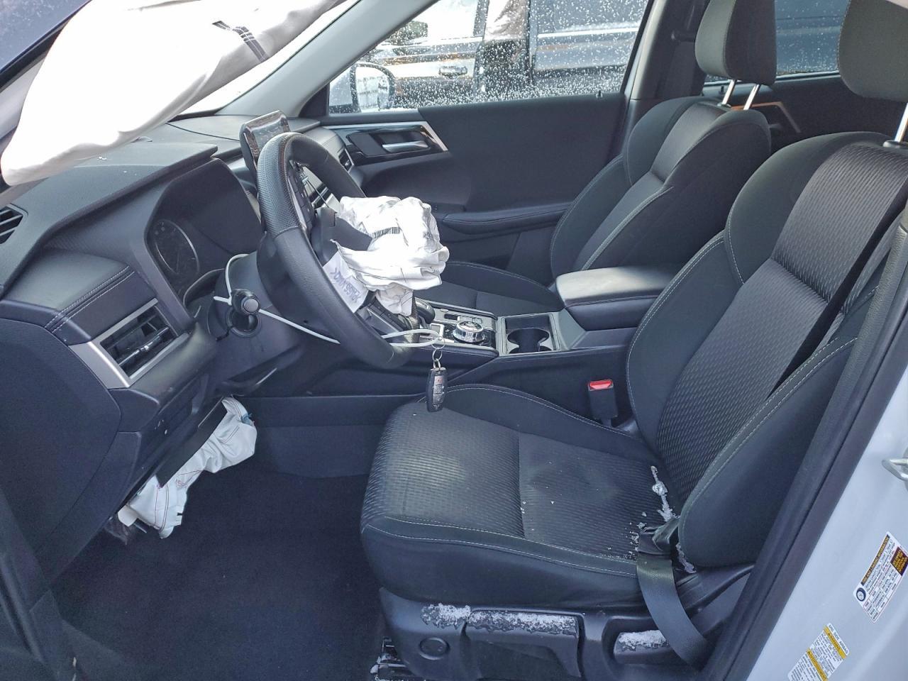 2023 MITSUBISHI outlander