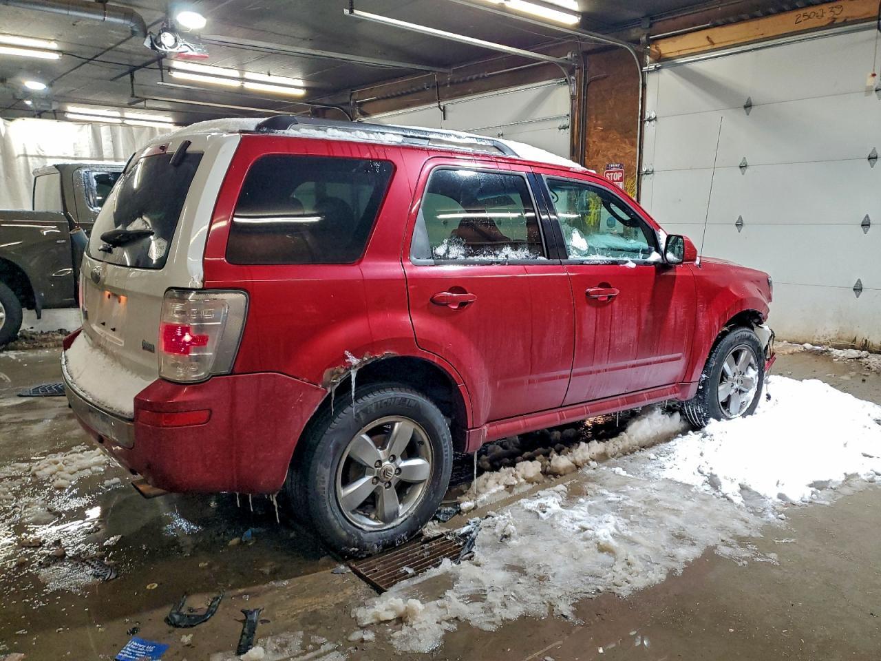 2011 MERCURY Mariner
