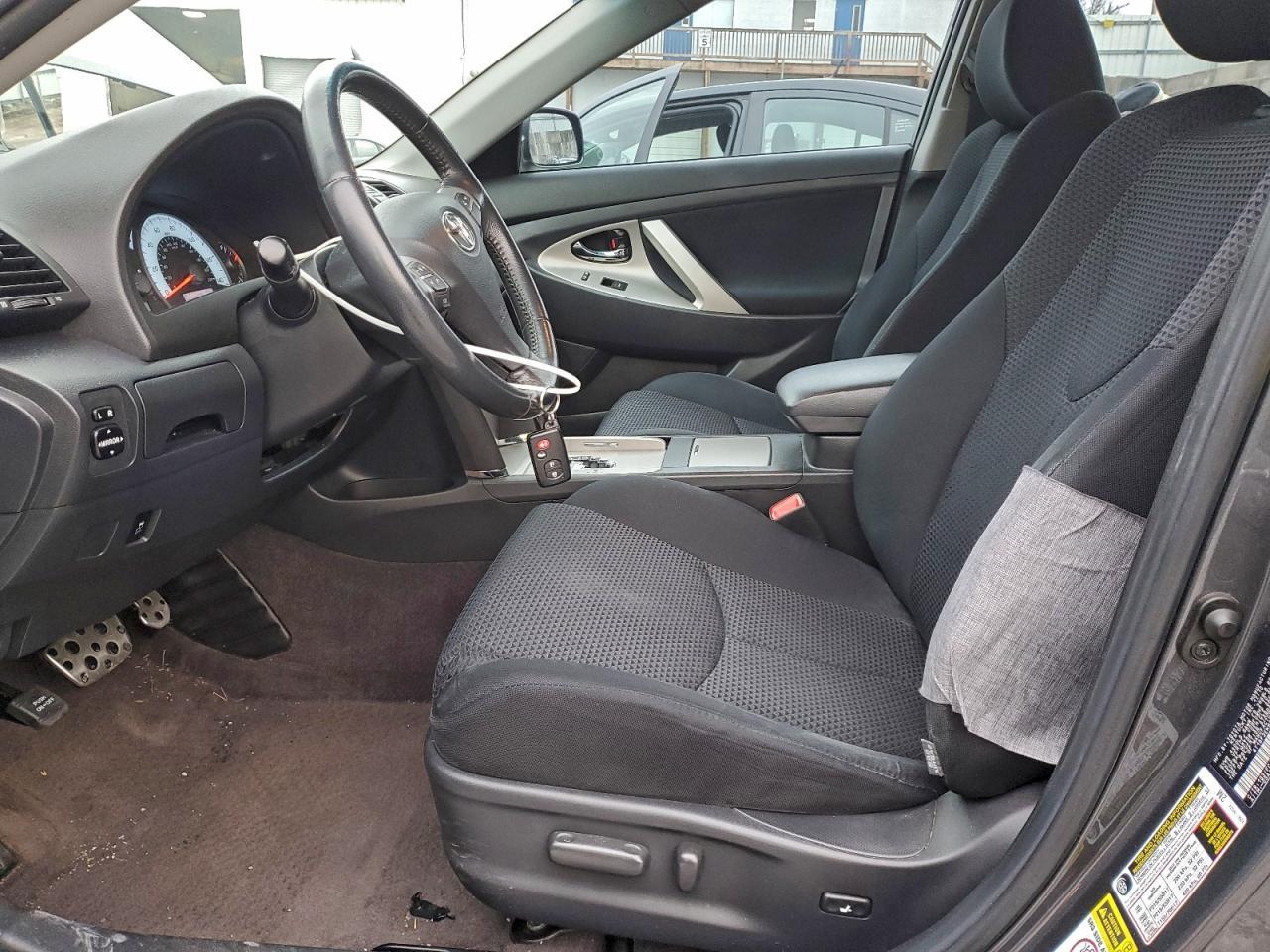 2011 TOYOTA CAMRY