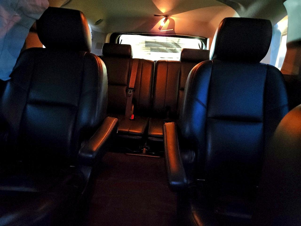 2011 CHEVROLET Suburban