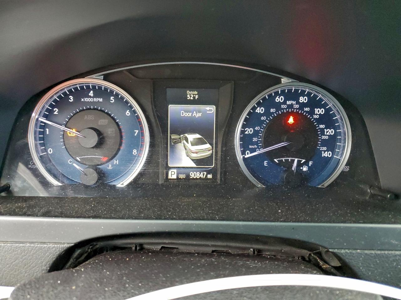 2016 TOYOTA CAMRY