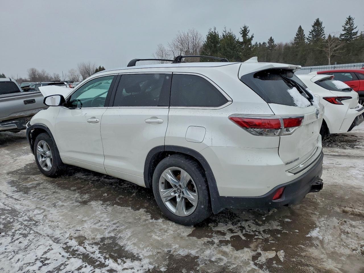 2016 TOYOTA HIGHLANDER