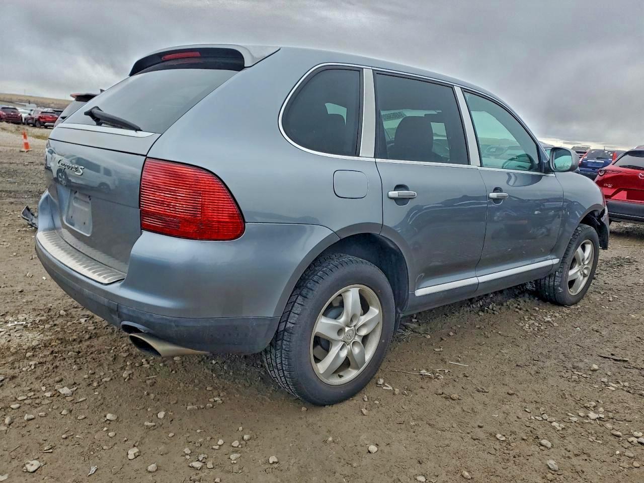 2004 PORSCHE CAYENNE