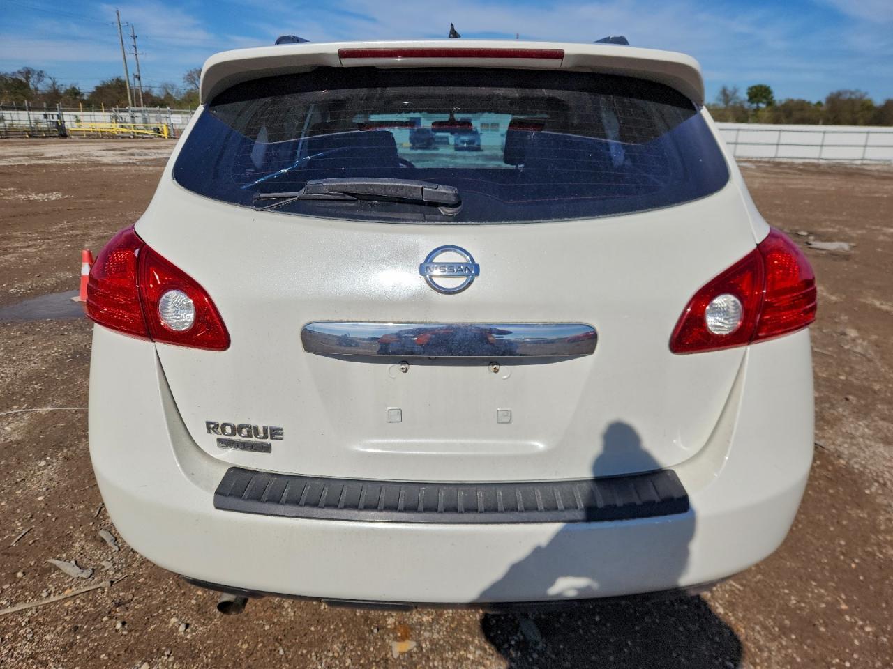 2014 NISSAN ROGUE