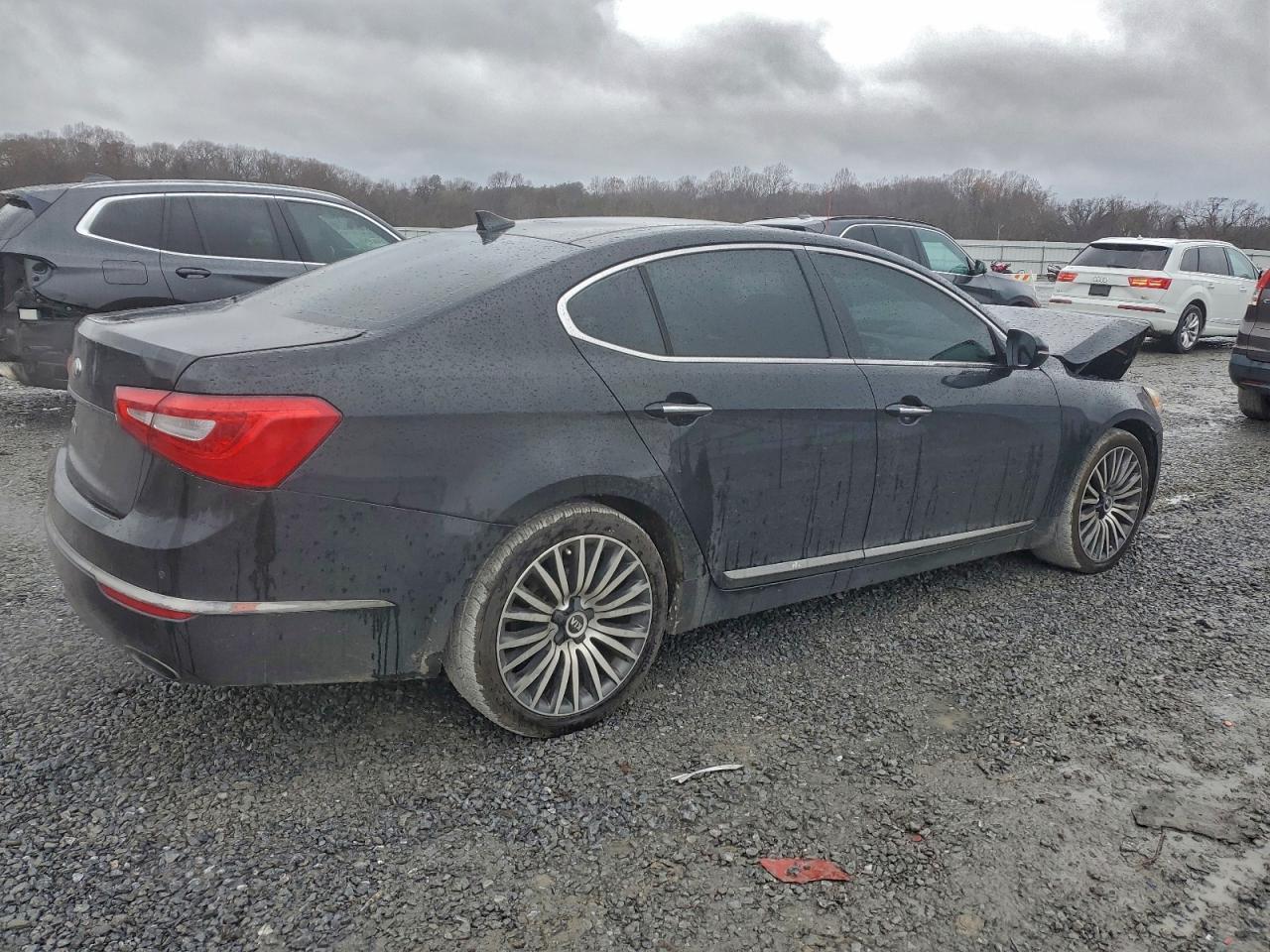 2014 KIA Cadenza