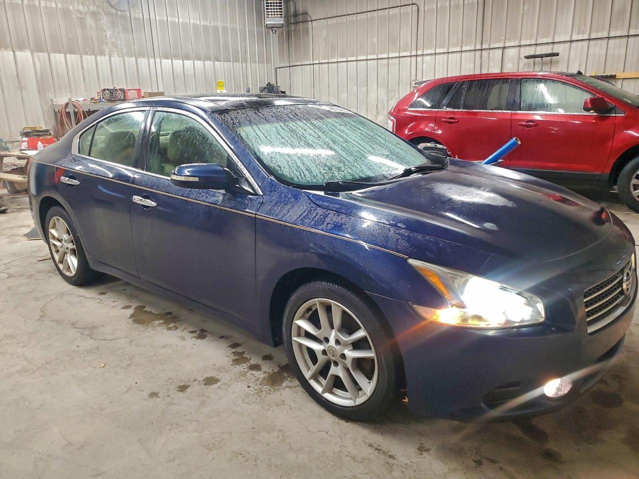 2009 NISSAN Maxima