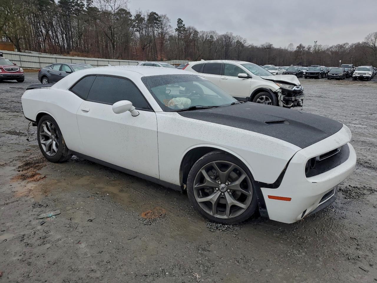 2017 DODGE Challenger