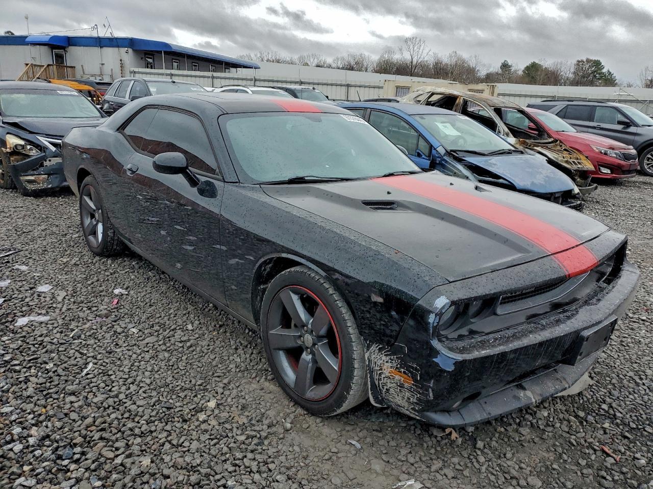 2013 DODGE Challenger