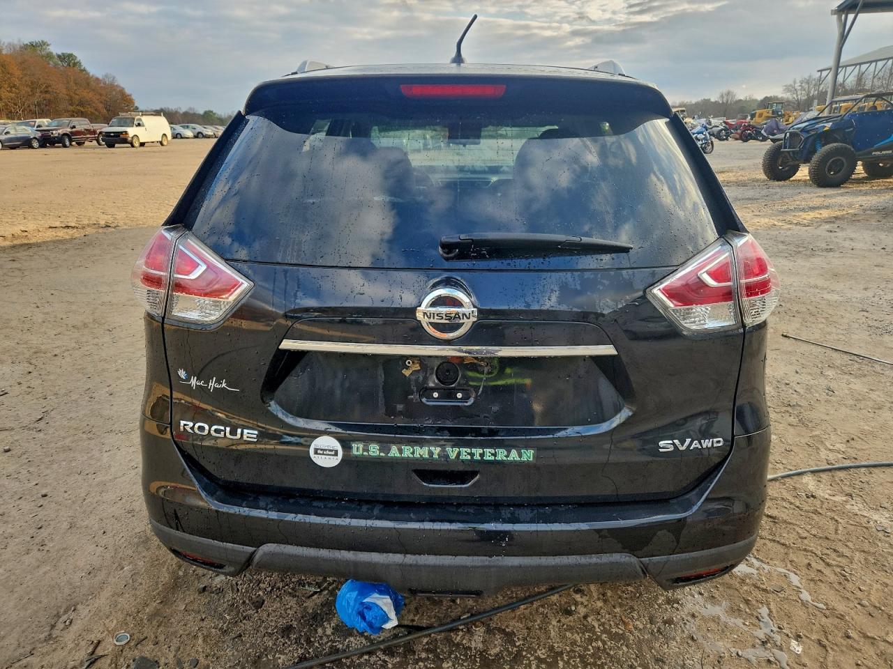 2016 NISSAN ROGUE