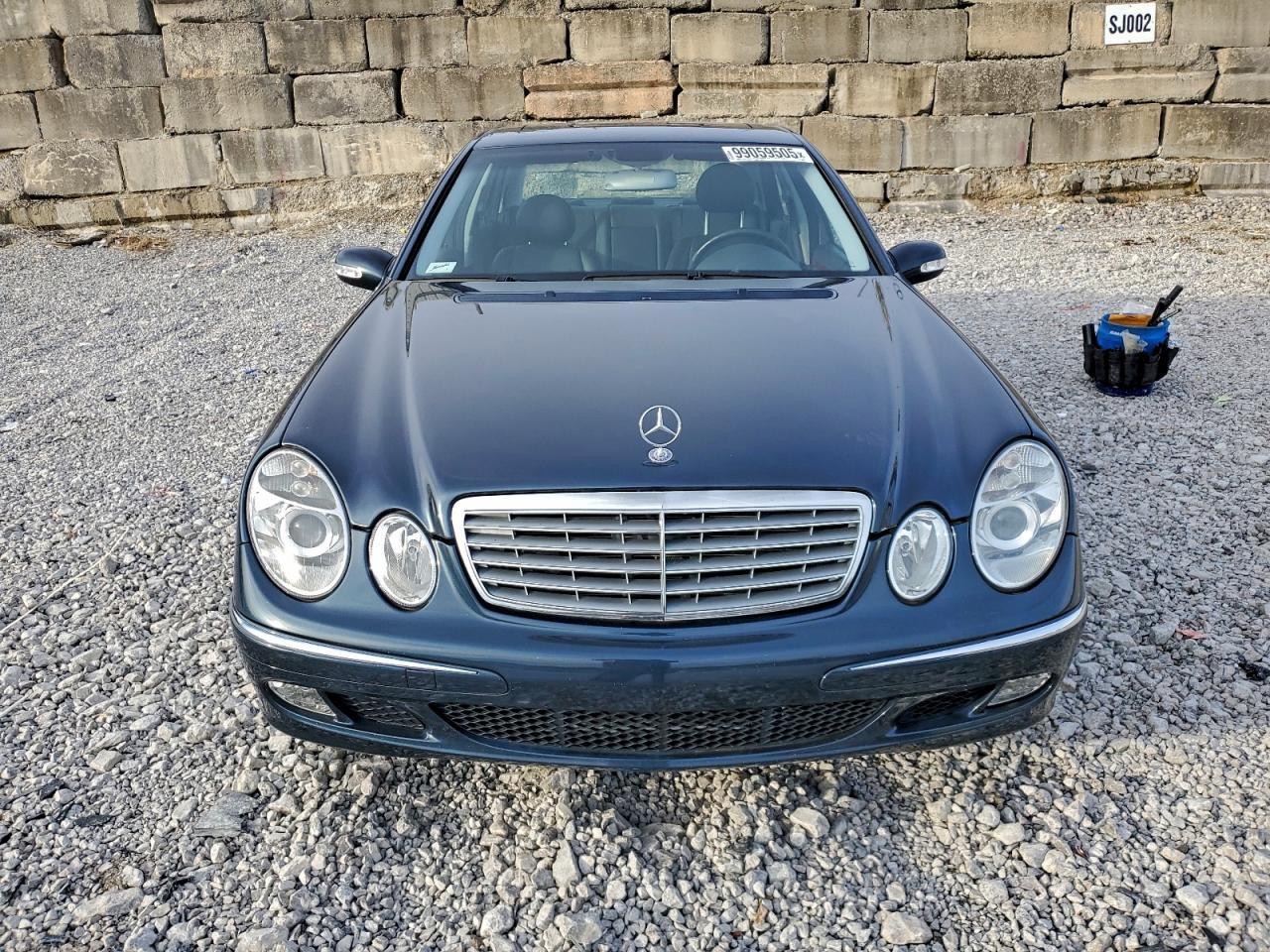 2005 MERCEDES-BENZ E-Class