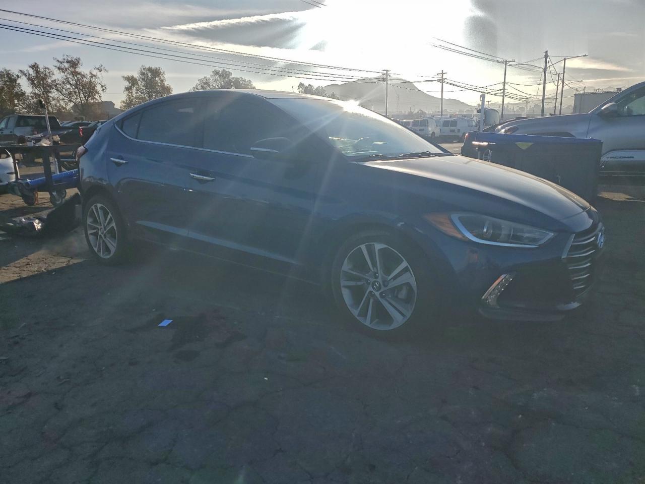 2017 HYUNDAI ELANTRA