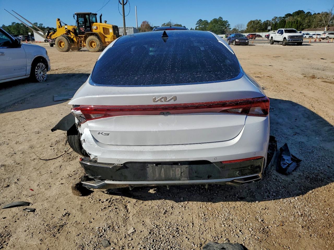 2022 KIA K5