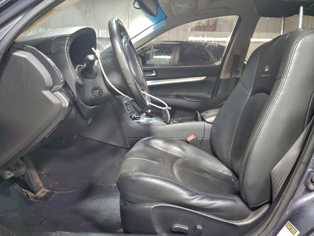2010 INFINITI G37