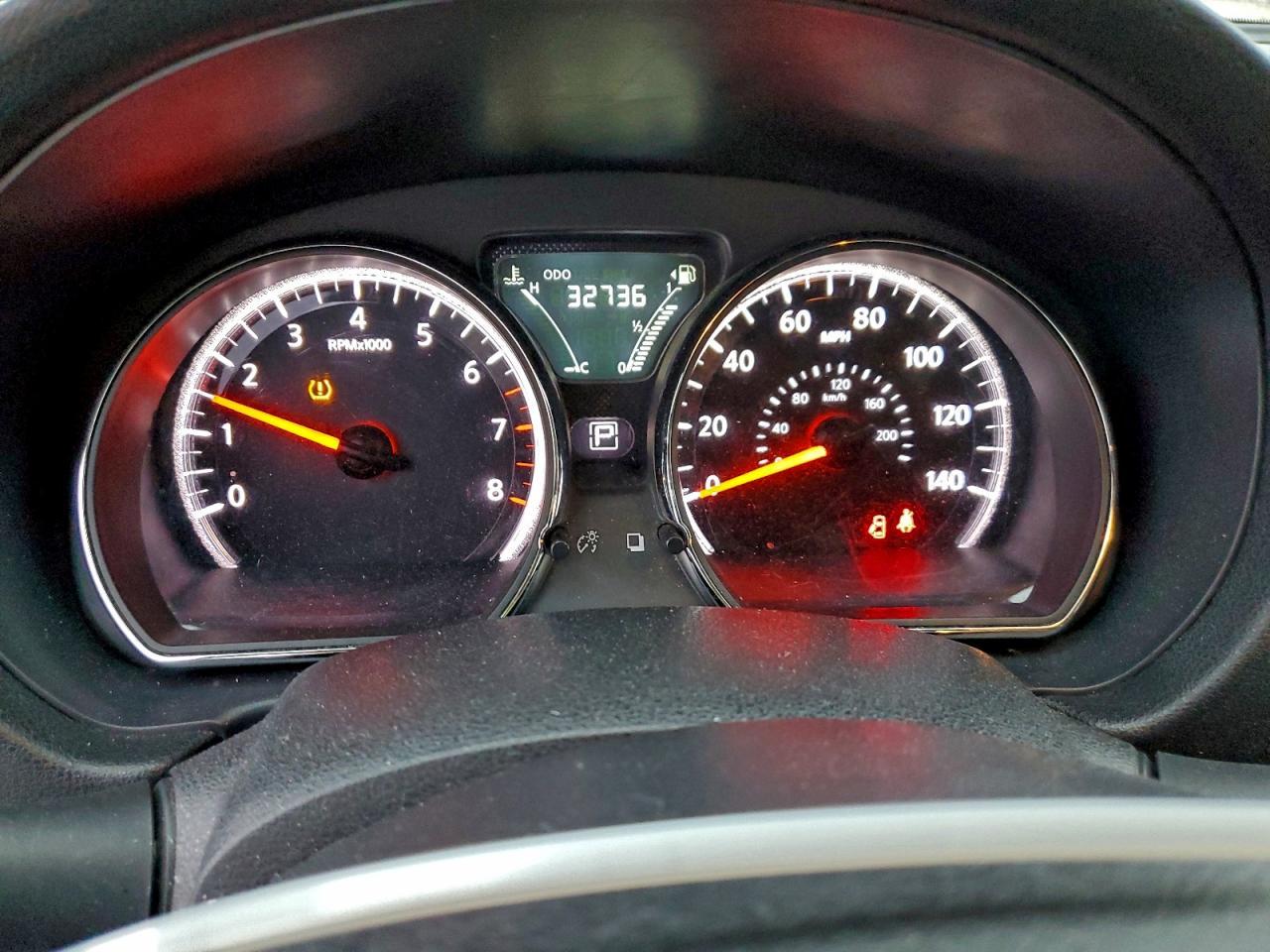 2016 NISSAN VERSA