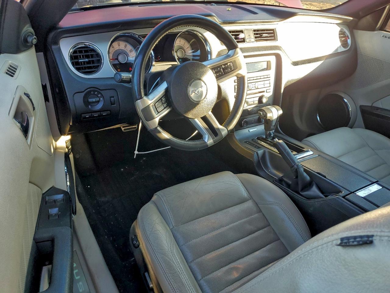 2010 FORD MUSTANG
