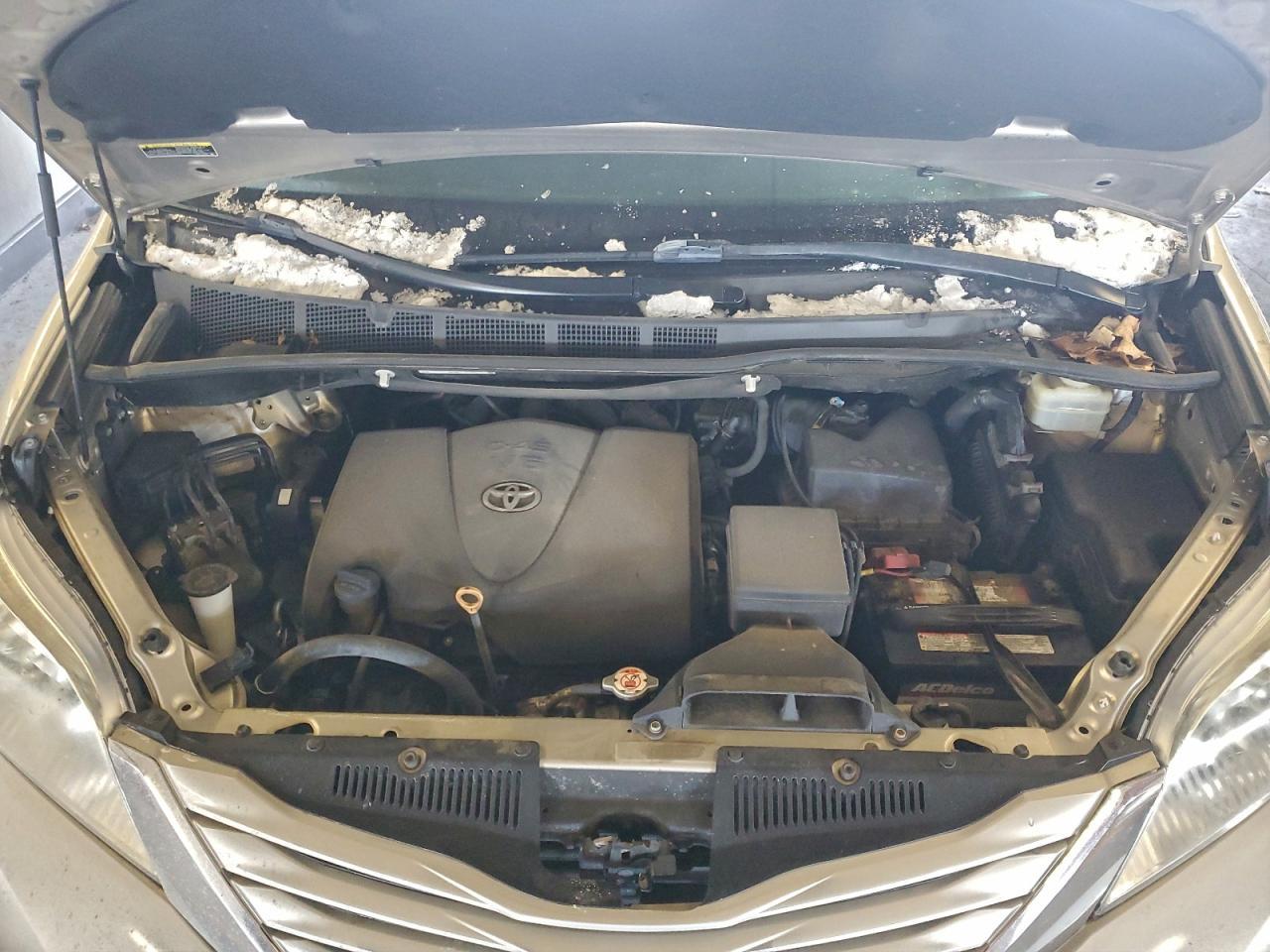 2017 TOYOTA SIENNA