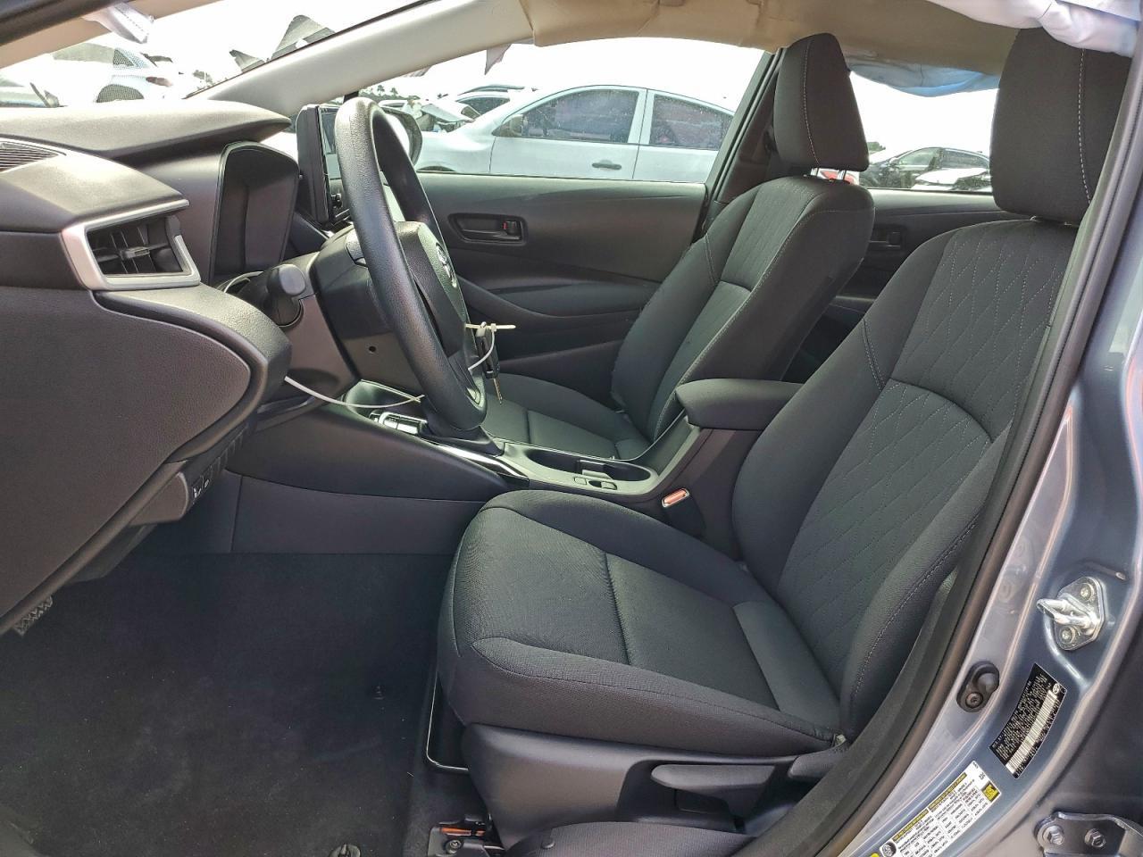 2025 TOYOTA COROLLA