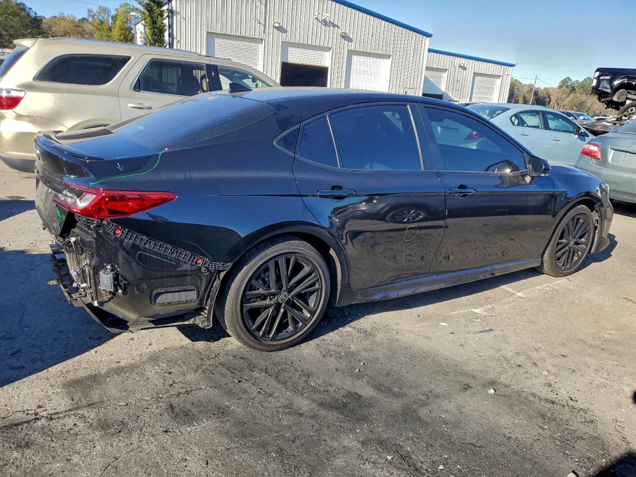 2025 TOYOTA CAMRY