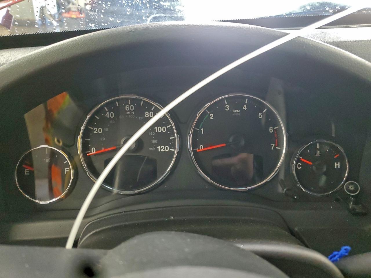 2012 JEEP Liberty