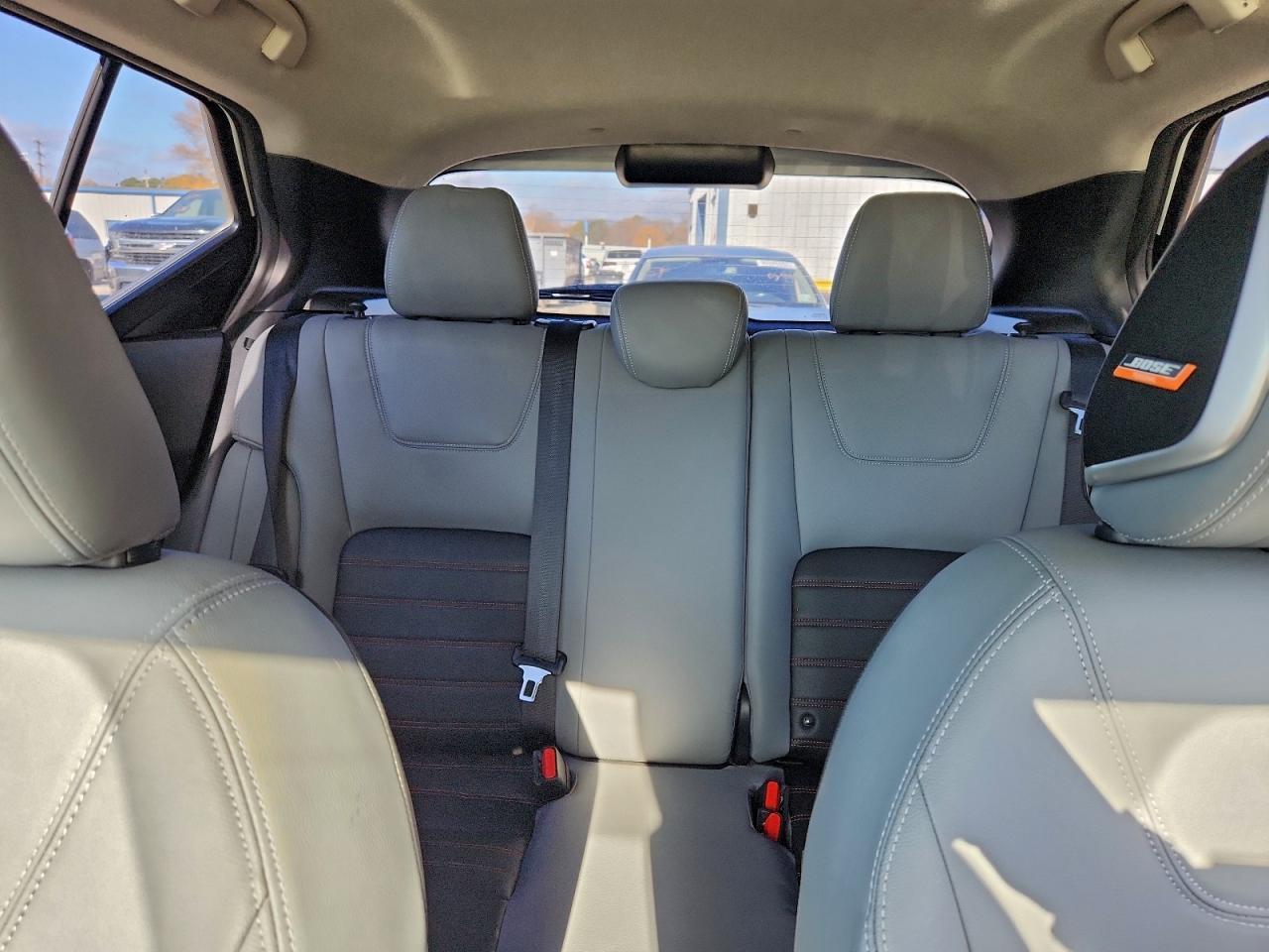 2023 NISSAN KICKS