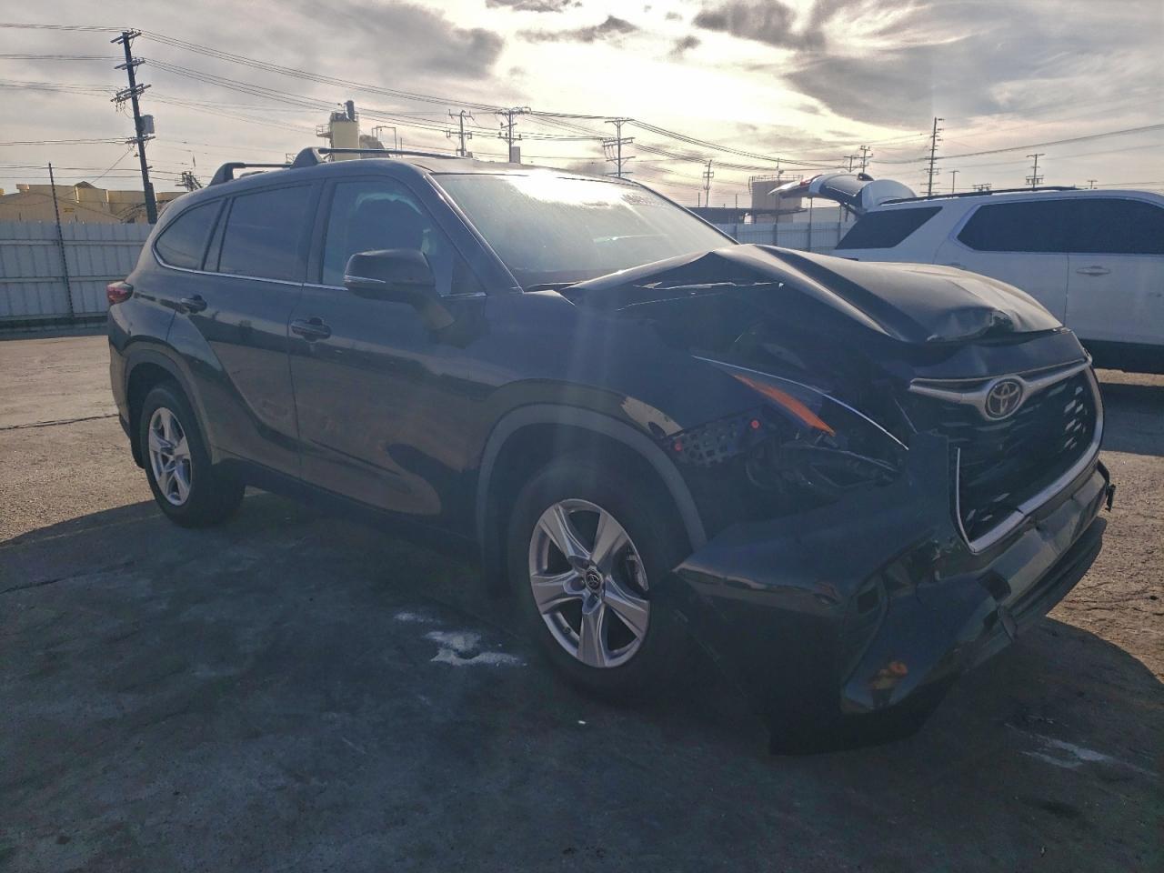 2022 TOYOTA HIGHLANDER