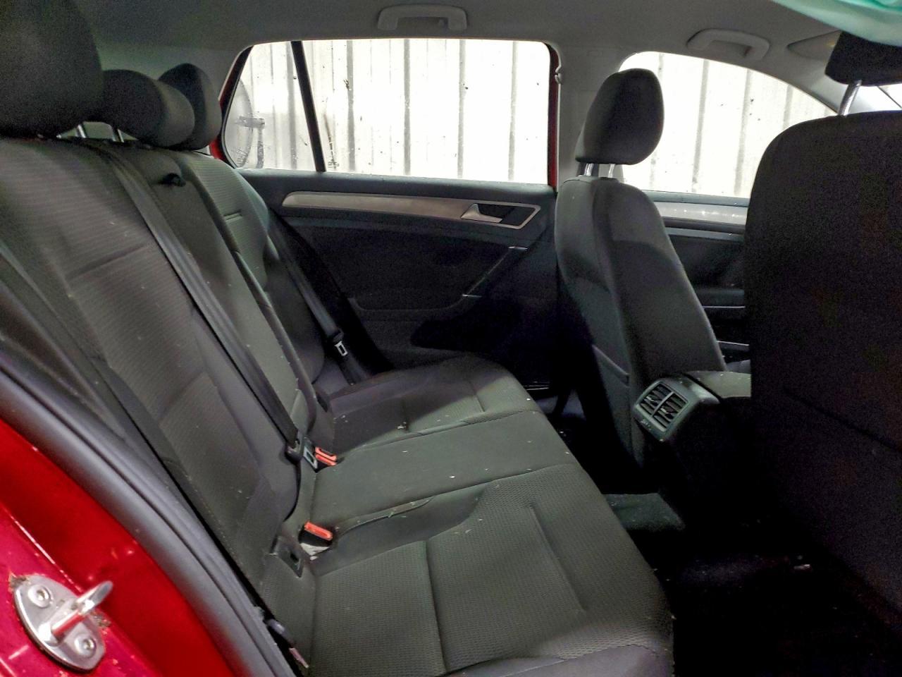 2017 VOLKSWAGEN GOLF
