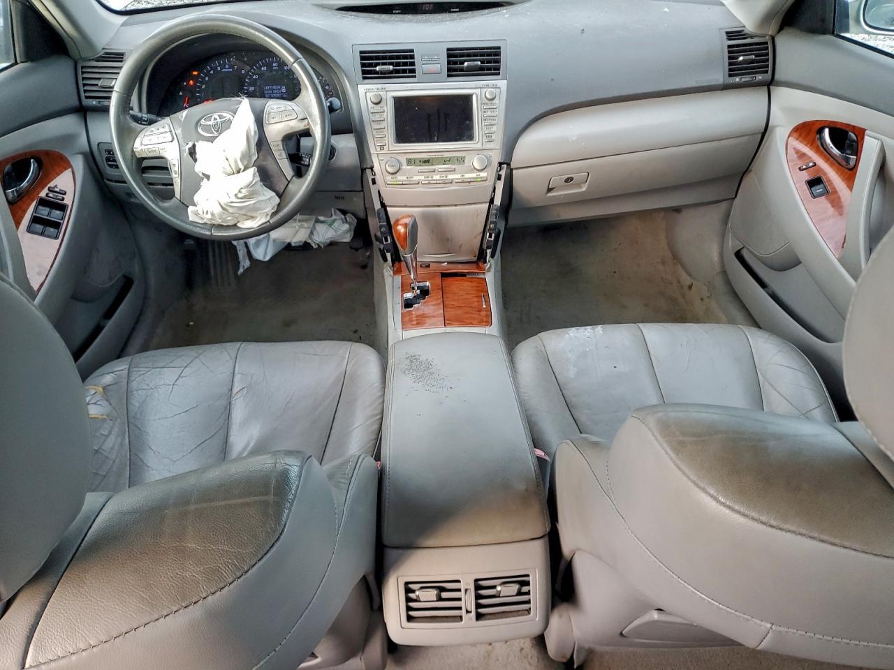 2010 TOYOTA CAMRY
