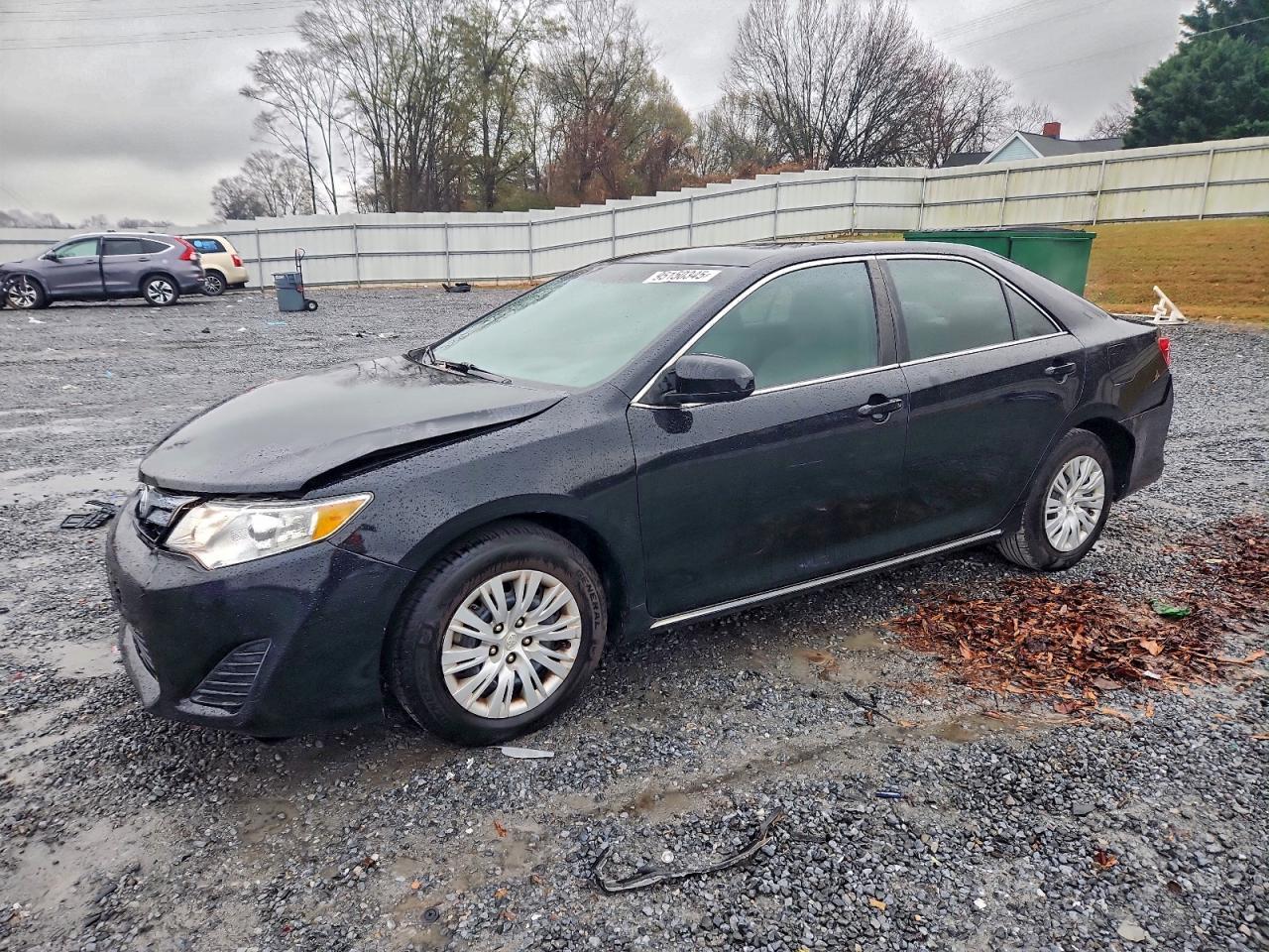 2013 TOYOTA CAMRY