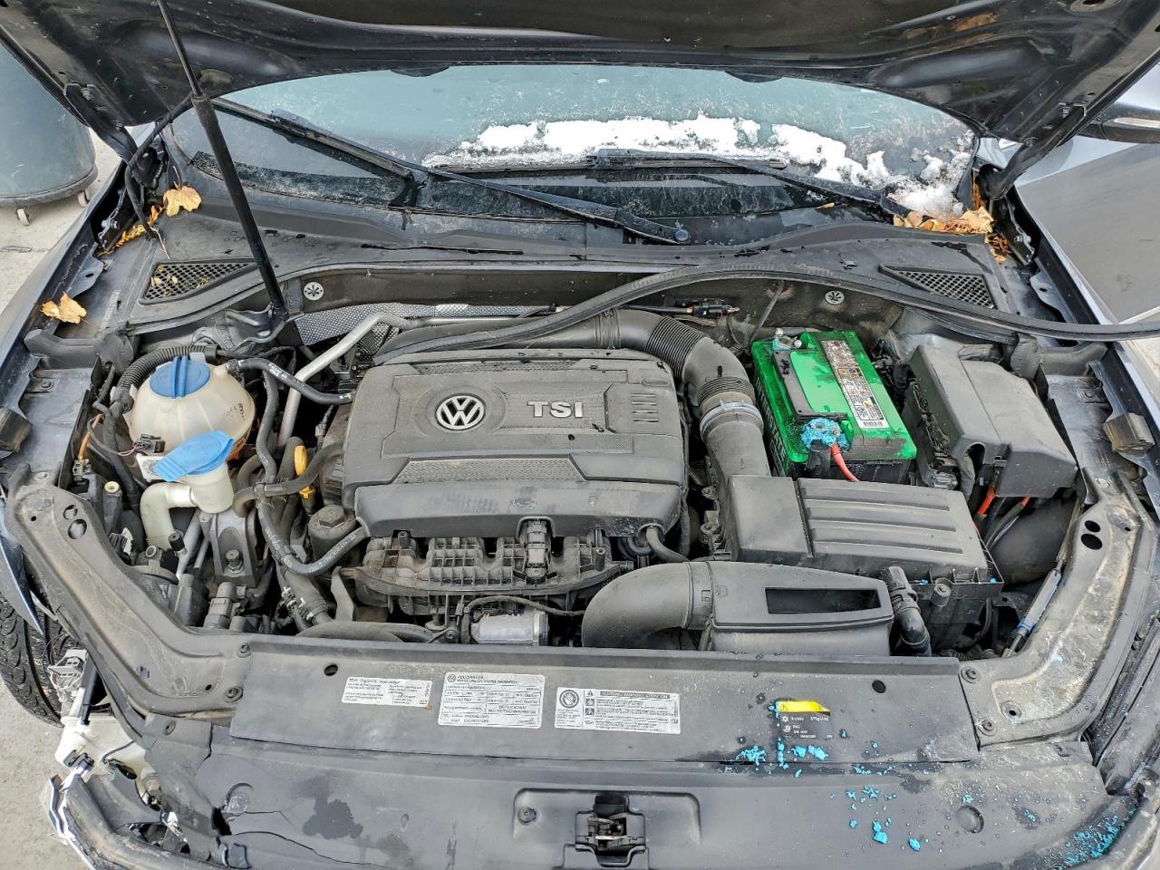 2016 VOLKSWAGEN Passat
