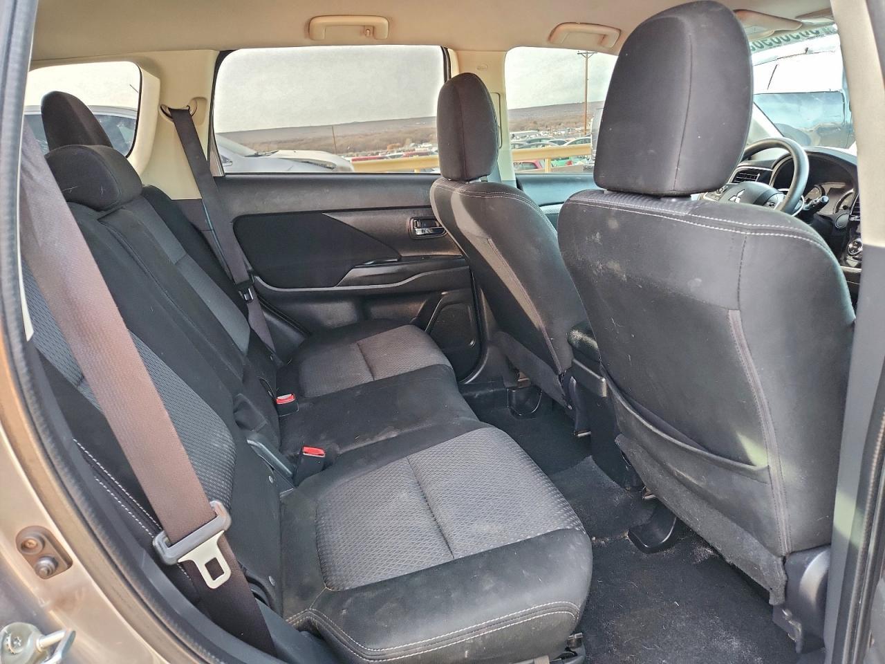 2018 MITSUBISHI outlander